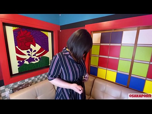 ❤️ Japanese cutie met groot tiete masturbeer met seksspeelgoed en kry 'n orgasme. Sy praat in 'n onderhoud oor haar fokken ervaring. Groot tiete en harige poes wat hard kreun. Osakaporn ❤️❌ Seks by porn af.xinwen1288.top