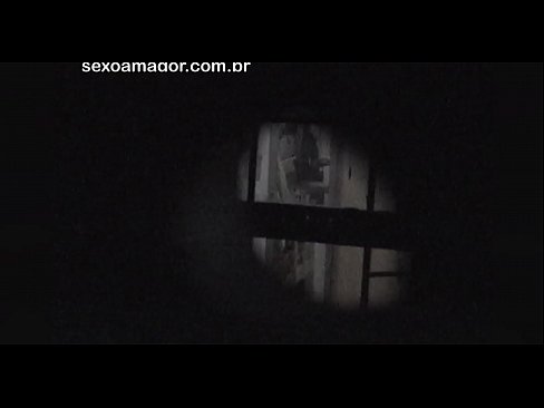 ❤️ Blondie word in die geheim video-opgeneem deur 'n buurtvoyeur wat agter hol bakstene versteek is ❤️❌  Seks by porn af.xinwen1288.top